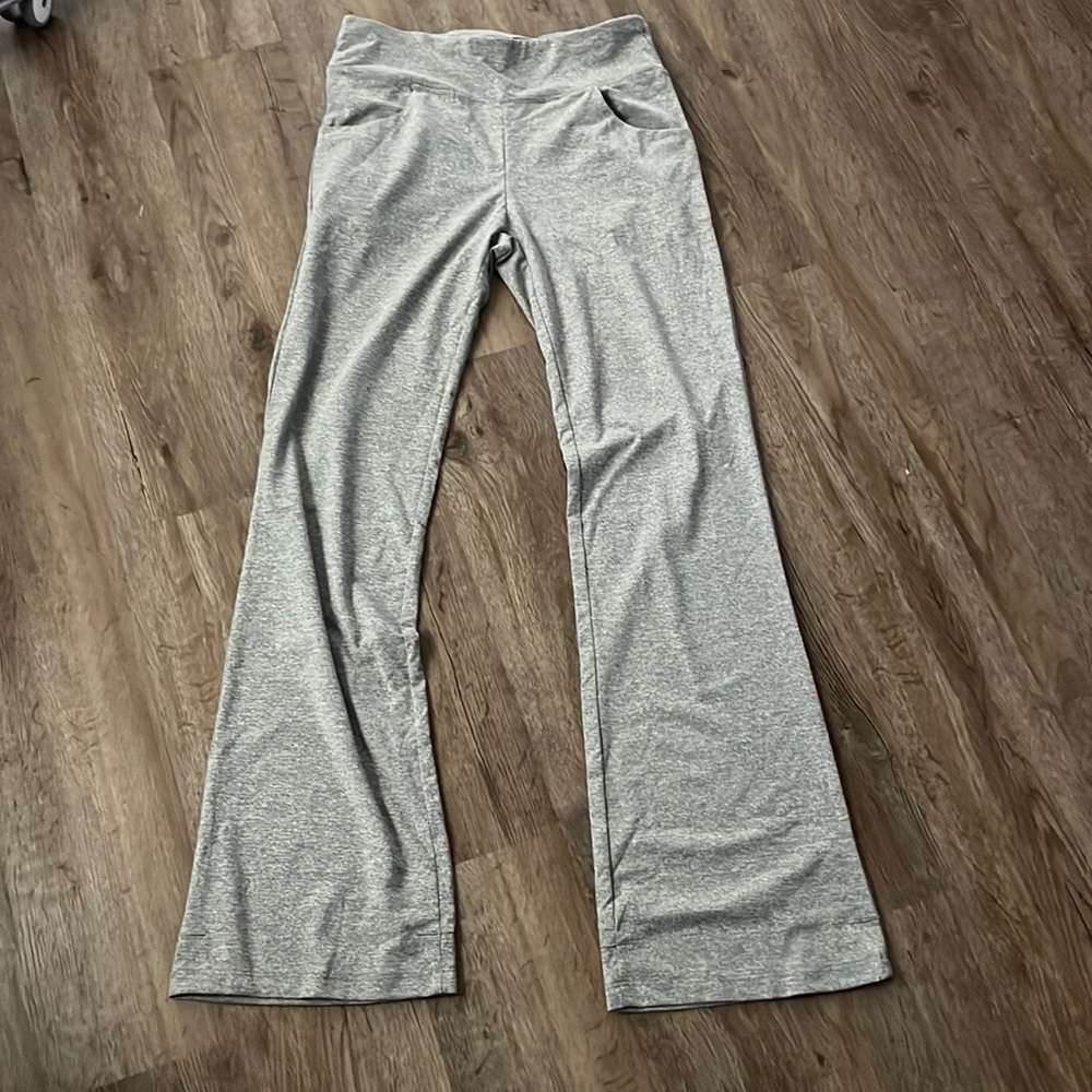 Yoga pants size Medium